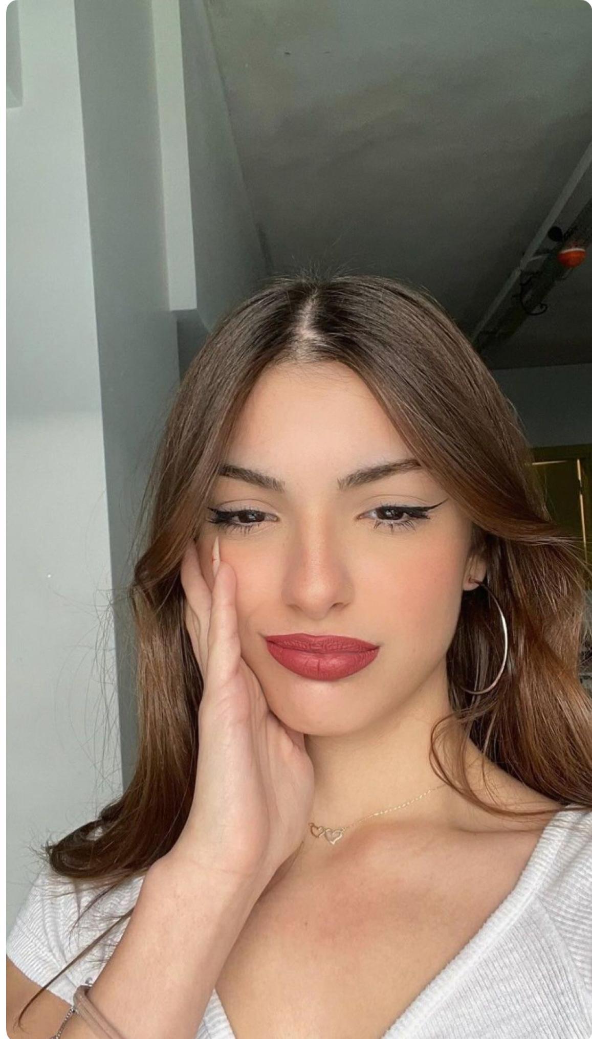Isparta Escort Farkıyla Kendinizi Şımartın